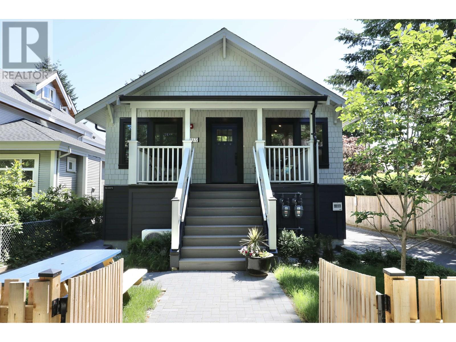 3372 FLEMING STREET|Vancouver, British Columbia V5N3V5