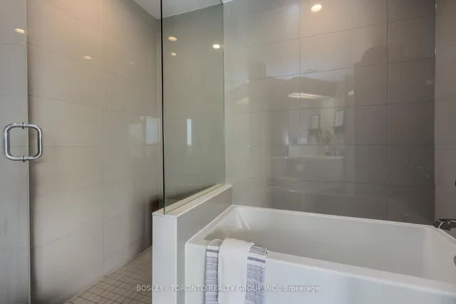 Additional image 26 of 101 Erskine Ave Unit 2810