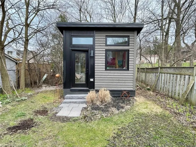 Additional image 46 of 65 Hyde Park Ave