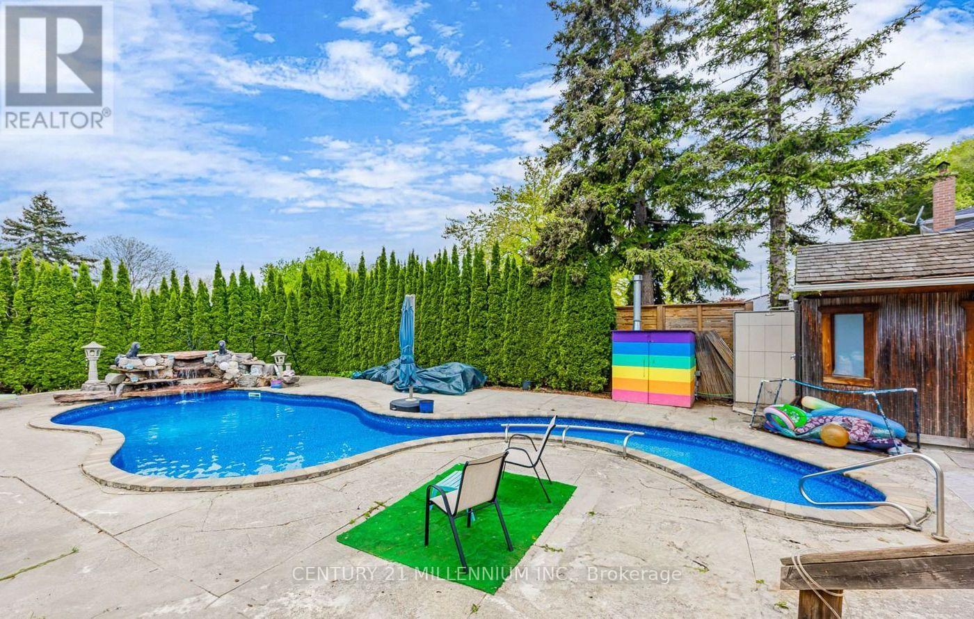 15 BENARY CRESCENT|Toronto (Woburn), Ontario M1H1K9