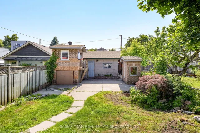 Additional image 36 of 30 Mould Ave