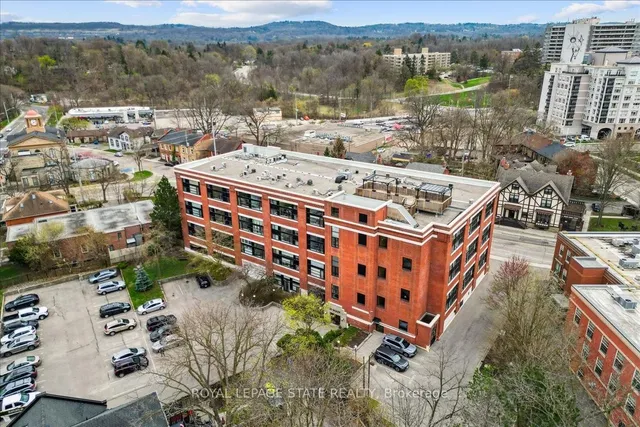 Additional image 43 of 50 Main St Unit 313