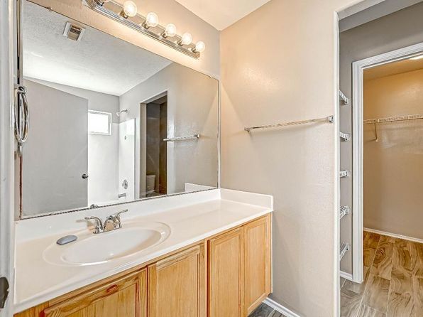 1406 Hade Falls Ln, Houston, TX 77073