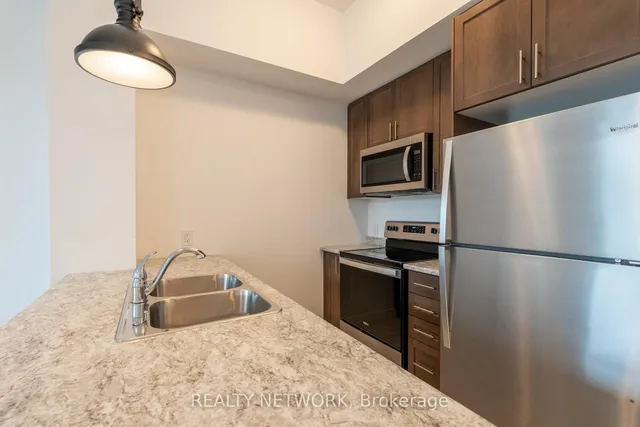 Additional image 14 of 460 Dundas St Unit 106