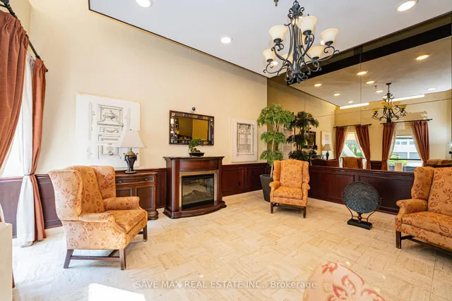 Additional image 4 of 3650 Kaneff Cres Unit Ph02