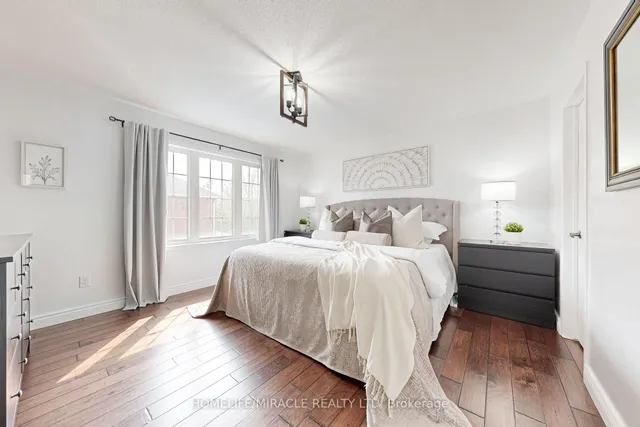 Additional image 30 of 949 Zelinsky Cres