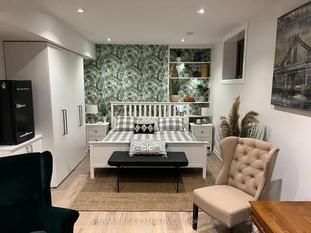 Additional image 43 of 32 Regal Rd