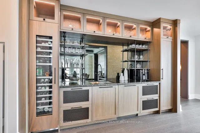 Additional image 13 of 2060 Lakeshore Rd Unit 2101