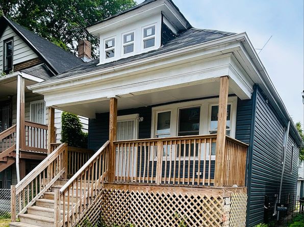 8537 S Kingston Ave, Chicago, IL 60617