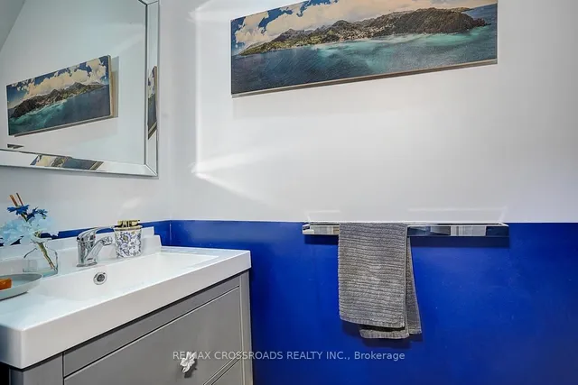 Additional image 33 of 28 Chisholm Ave