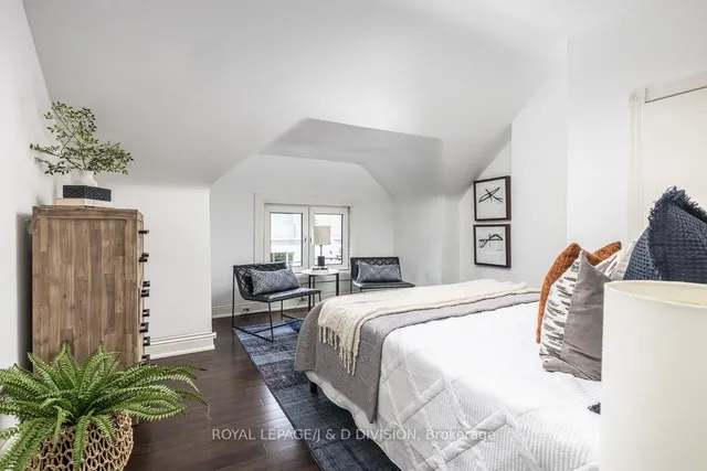 Additional image 24 of 16 Boswell Ave