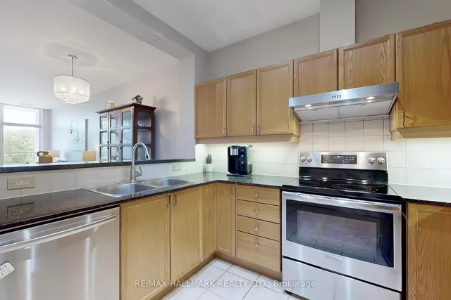 Additional image 11 of 1 Leaside Park Dr Unit 219