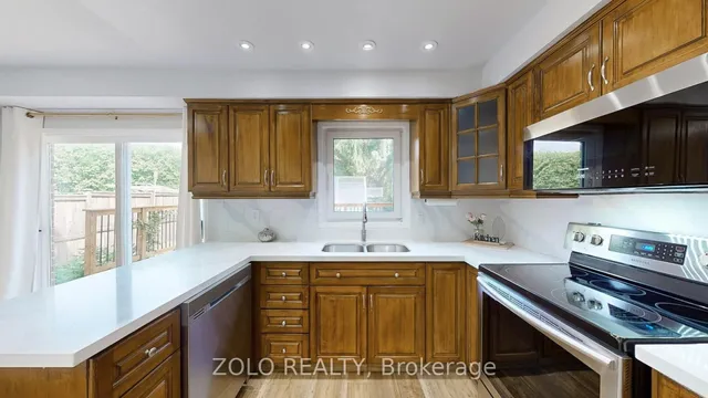 Additional image 12 of 54 Luminous Crt