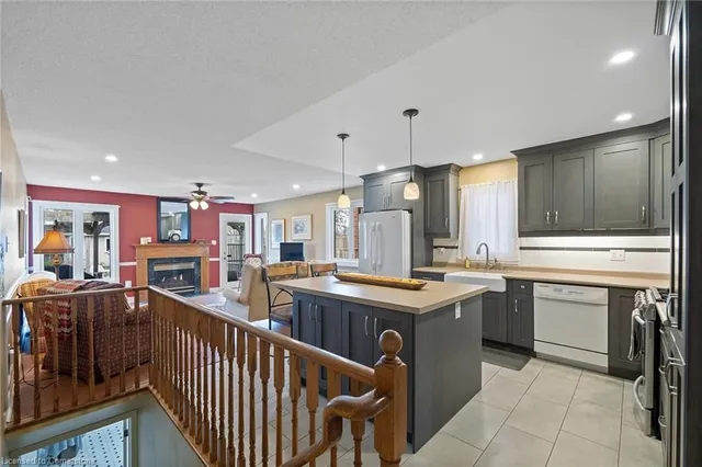 Additional image 12 of 1 Strathroy Cres