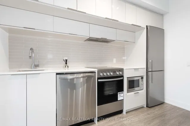 Additional image 7 of 181 Dundas St Unit 5507