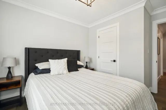 Additional image 19 of 298 Kent Cres