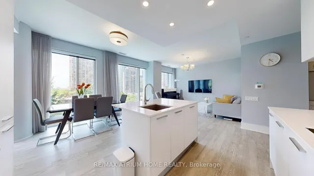 Additional image 9 of 1 Gloucester St Unit 715