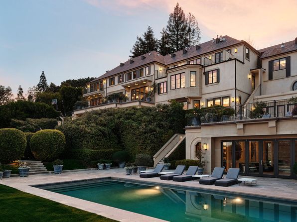 10790 Bellagio Rd, Los Angeles, CA 90077