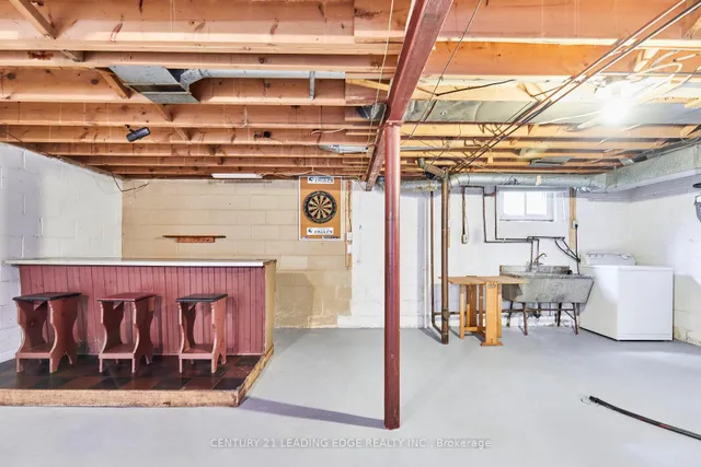 Additional image 41 of 130 Porchester Dr