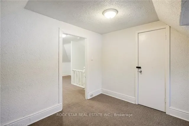 Additional image 30 of 115 Balsam Ave