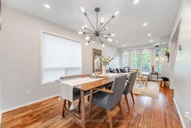 Primary image of 23 Fenwick Pl
