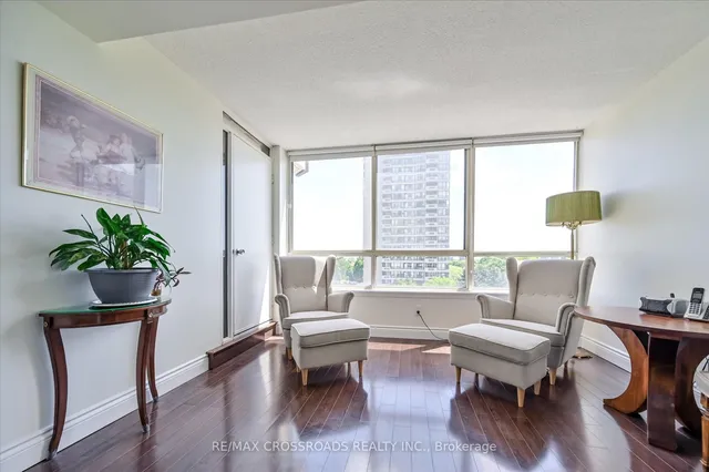 Additional image 11 of 275 Bamburgh Circ Unit 604