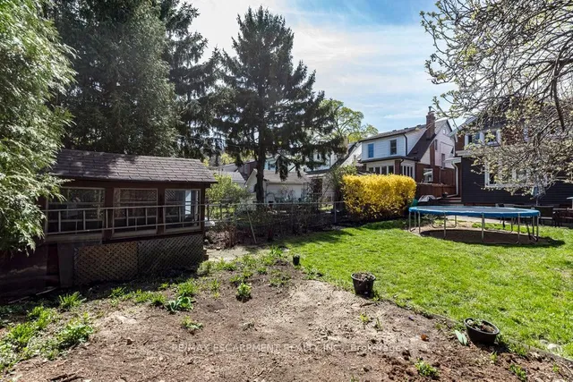 Additional image 38 of 197 Balmoral Ave