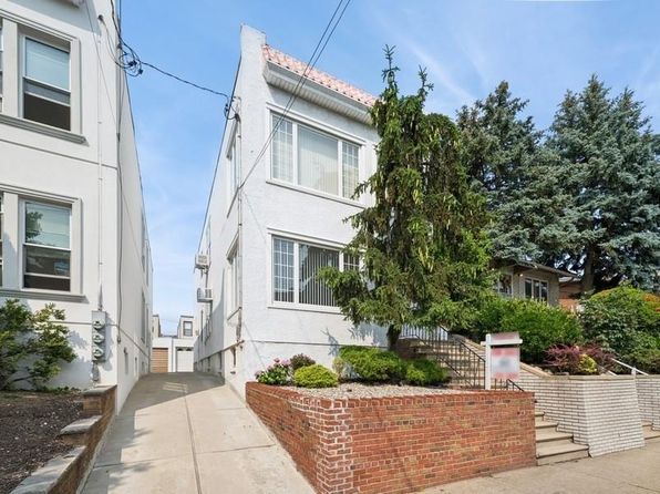 921 77th St, Brooklyn, NY 11228