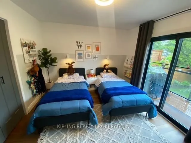 Additional image 21 of 923 Daryl Dr