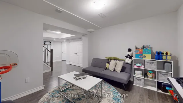 Additional image 43 of 35 Redcastle St