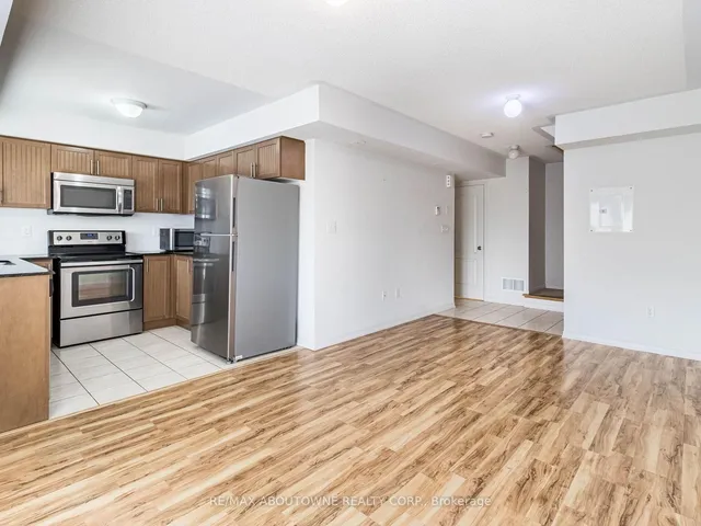 Additional image 10 of 2504 Post Rd Unit 20