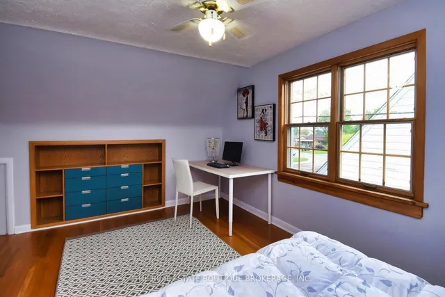 Additional image 20 of 90 Howe Ave