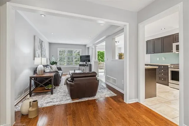 Additional image 10 of 4810 Capri Cres