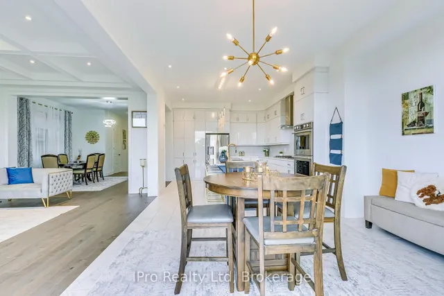 Additional image 15 of 1472 Varelas Passage