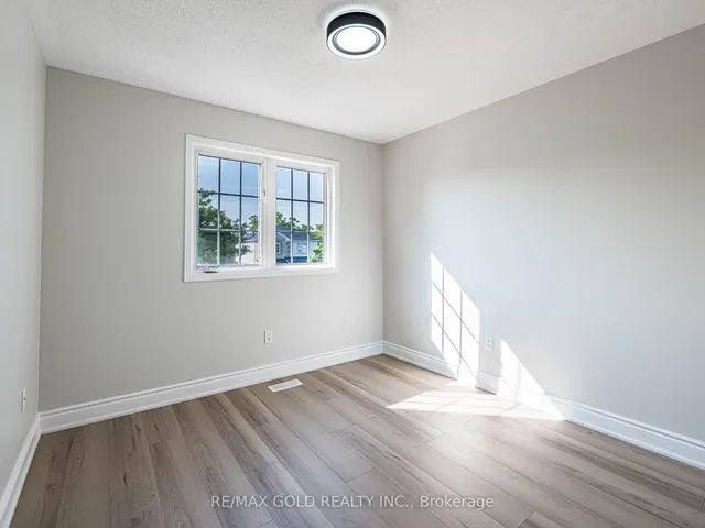 Additional image 22 of 105 Woodhaven Dr