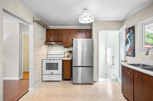 Additional image 15 of 2118 Cavendish Dr