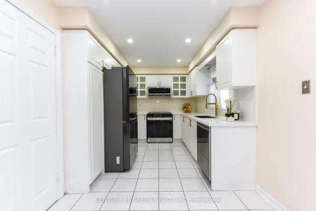 Additional image 19 of 116 Canada Goose Blvd