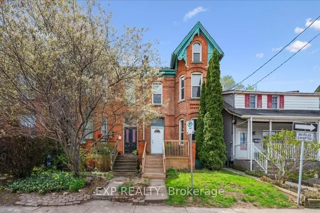 228 Hunter St