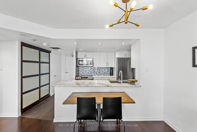 Additional image 8 of 725 King St Unit 1011