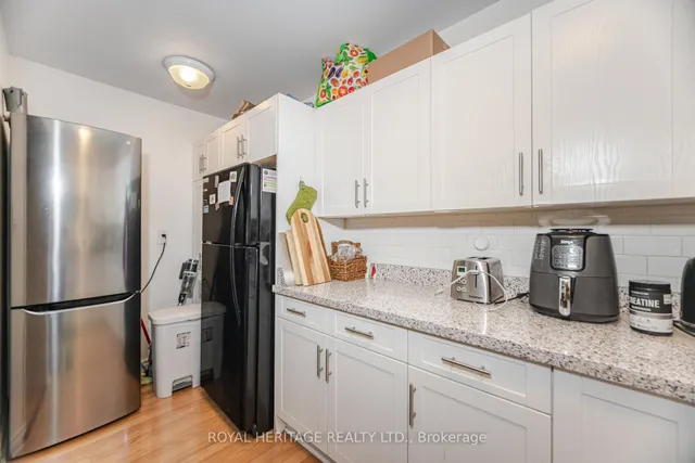 Additional image 7 of 1209 Queen St Unit 39