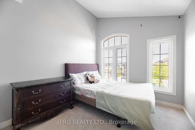 Additional image 30 of 932 Ledbury Cres