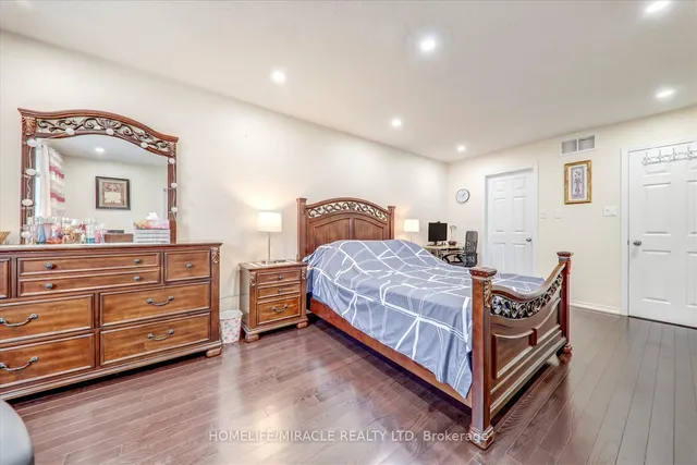 Additional image 27 of 22 Vivian Rd