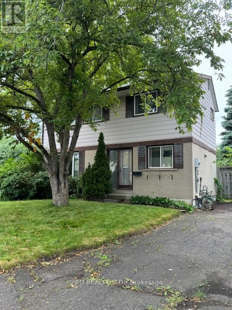 6 GROVE PARK SQUARE|Brampton (Northgate), Ontario L6S2K3