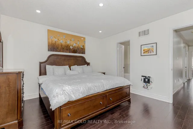 Additional image 16 of 37 Native Landing