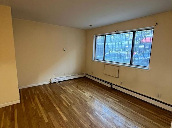 134 Hillside Ave APT 1A, New York, NY 10040