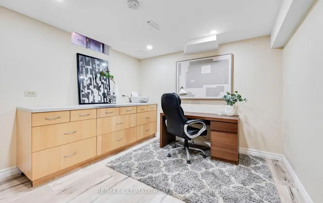 Additional image 21 of 2087 Mayflower Blvd