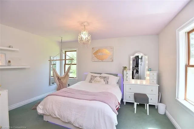 Additional image 27 of 39 Barnabas St