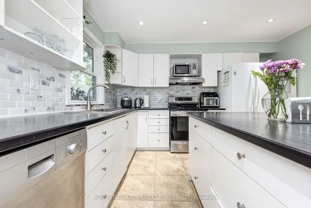 Additional image 10 of 140 Walter Ave