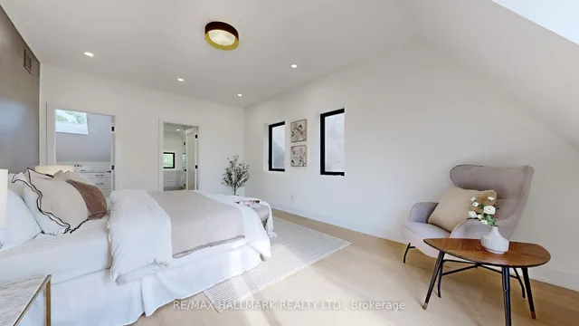 Additional image 27 of 122 Crawford St