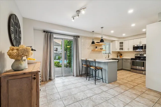 Additional image 17 of 51 Napa Lane